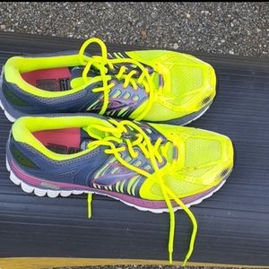 BROOKS GLYCERIN RUNNING SHOES